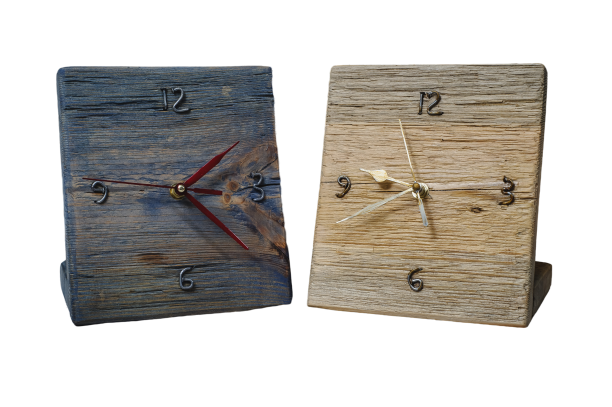 unikalus pastatomas rankų darbo laikrodis