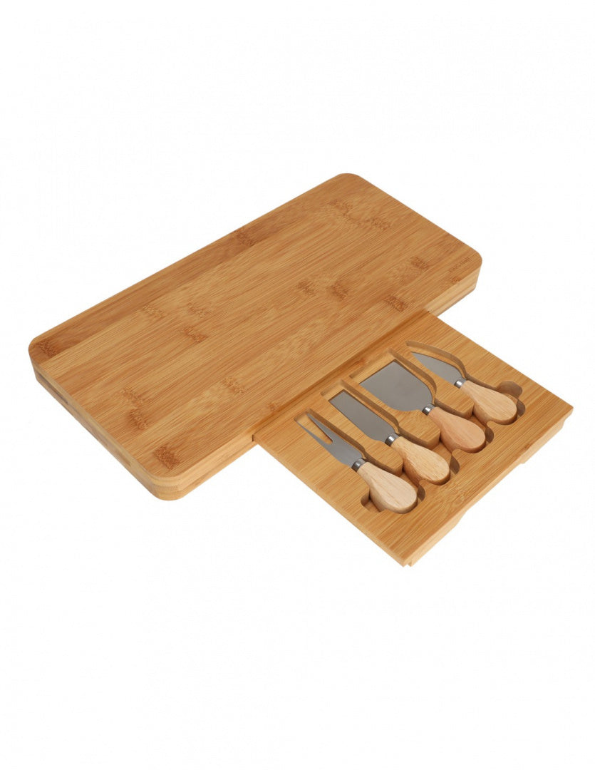 SŪRIO PJAUSTYMO LENTA SU PRIEDAIS