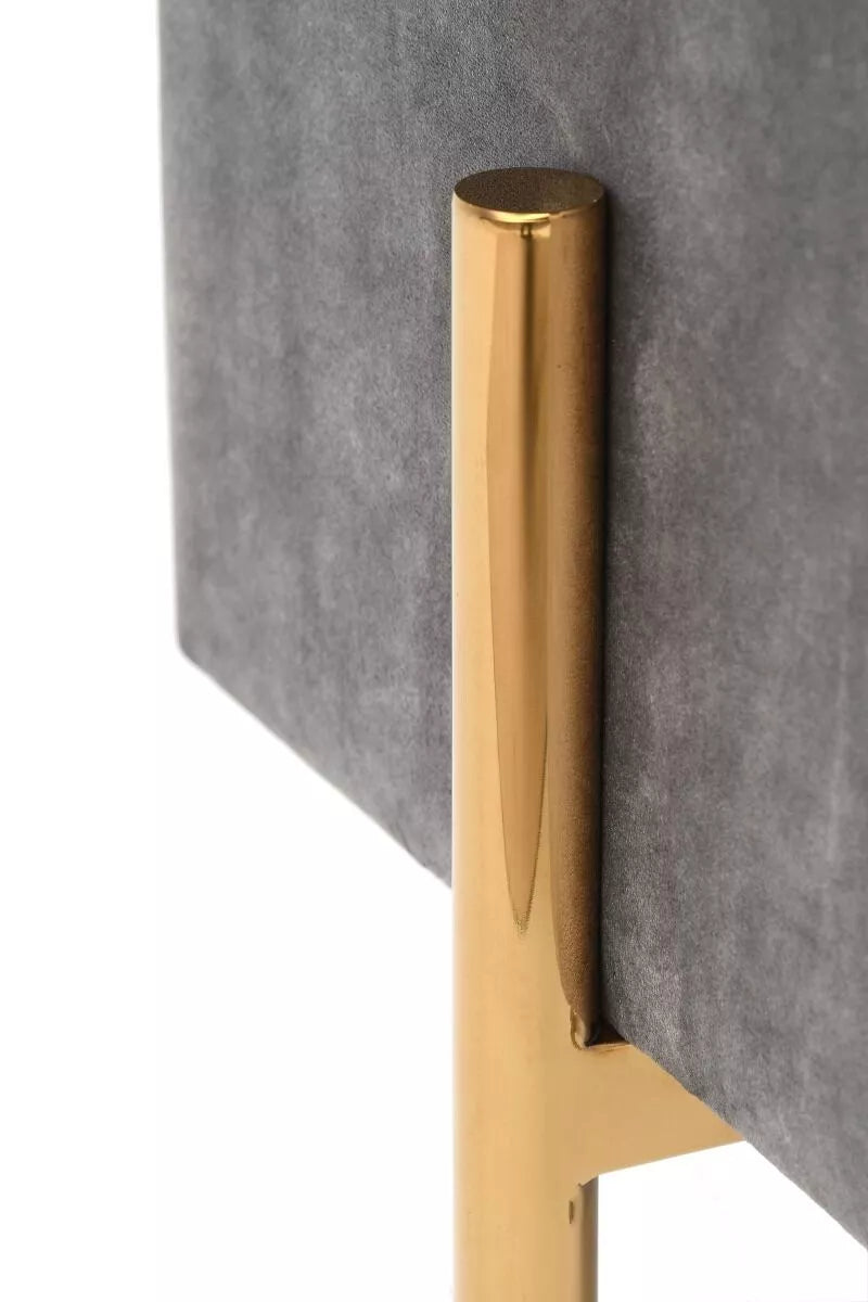 Pufas praktiškas aksesuaras, nes puikiai tiks kaip vieta sėdėti, ir kaip poilsio vieta