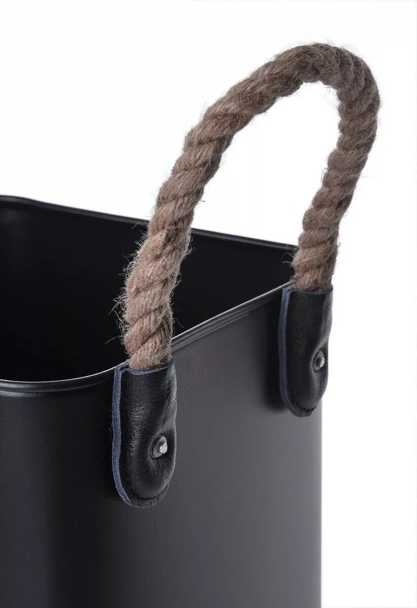 Stovas puikiai tinka skėčiams laikyti ir kaip interjero elementas