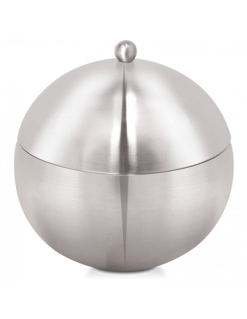 Dvigubos indelio sienelės suteikia šilumą izoliuojančias savybes, kad ledas kuo ilgiau neištirptų